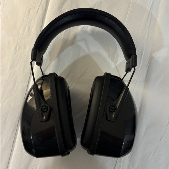 Howard Leight Black Noise-Cancelling Headphones - Picture 3 of 8
